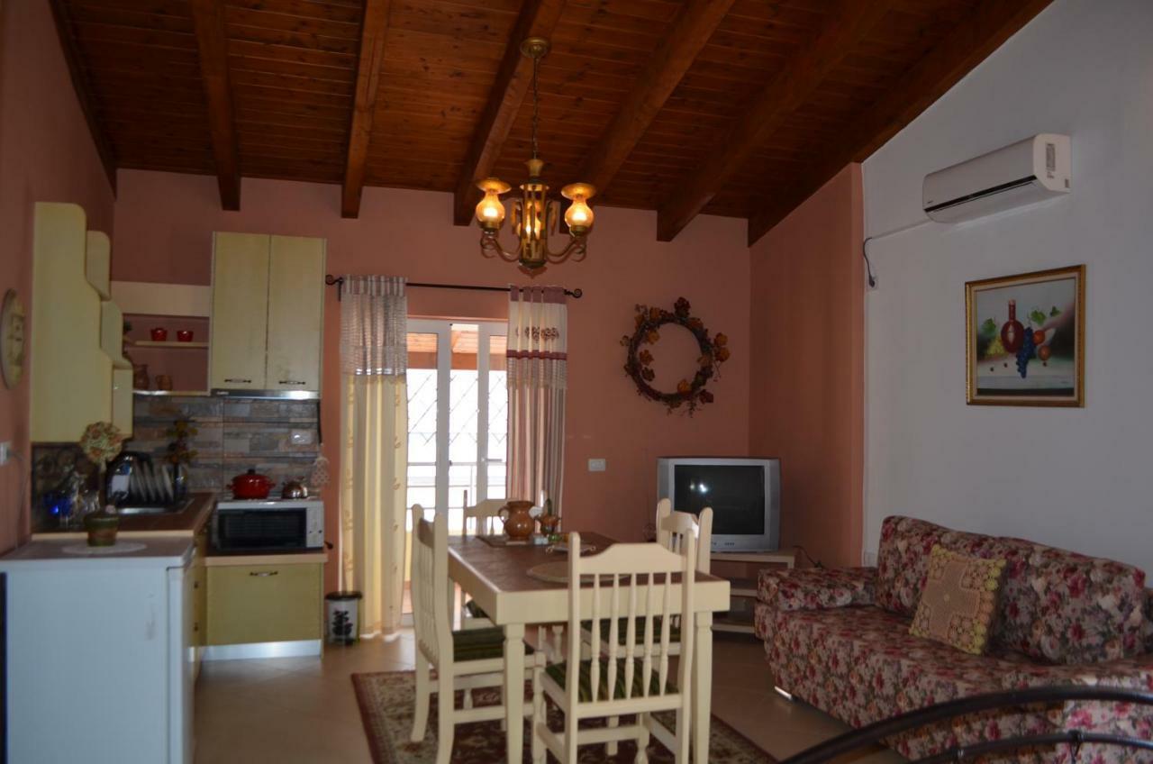 Jelena'S Luxury Apartments Sarande Luaran gambar